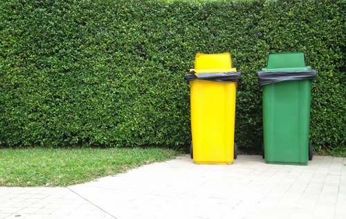 Benefits of garage clearance including space optimization and aesthetics